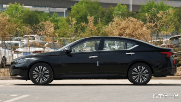 九游体育app娱乐我可能会多瞅瞅日产天籁几眼-九游(中国体育)娱乐 官方网站